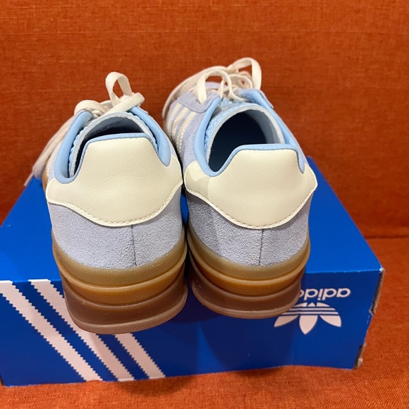 Adidas Gazelle Light Blue Suede with White and Gold Accents - Picture 2 of 7